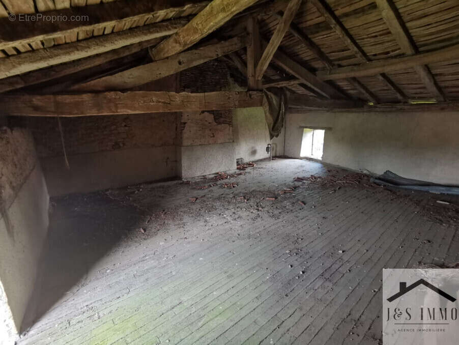 Maison à SAINT-LAURENT-DE-CERIS