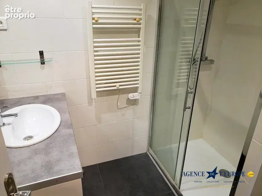 Appartement 90 m² à Vichy  - photo 9