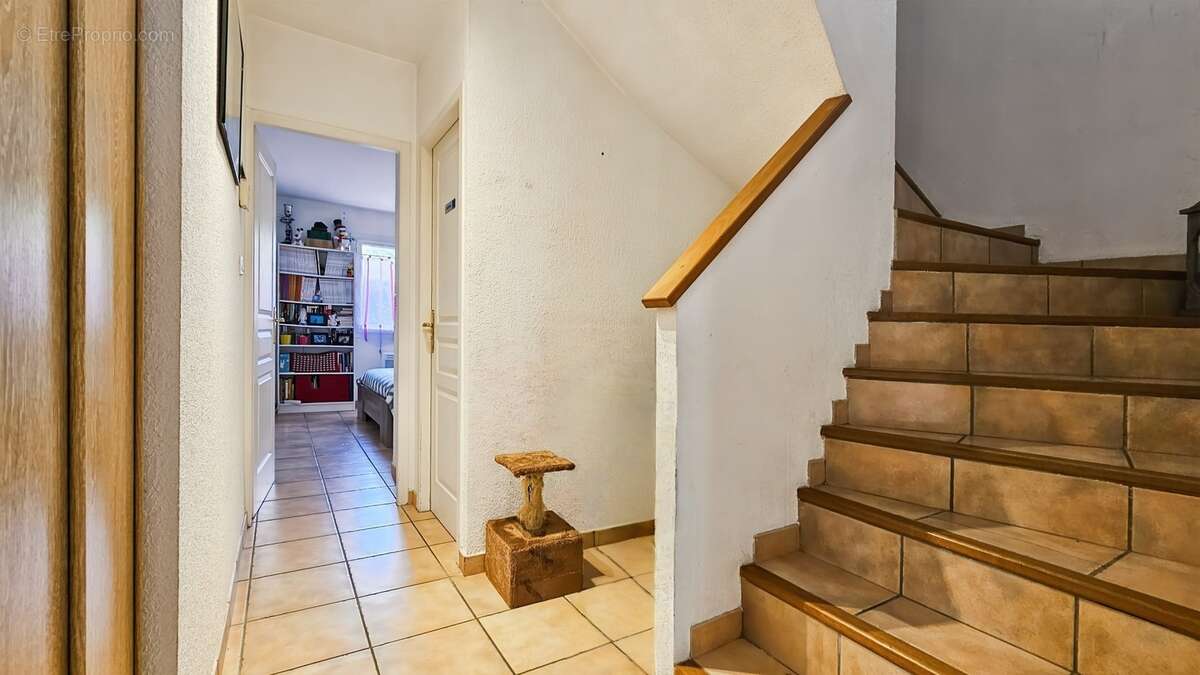 Maison à vendre 5 pièces, 4 chambres avec jardin et garage à LALOUBERE (65) - photo 11