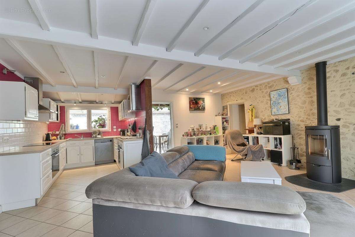 Maison à LE TAILLAN-MEDOC