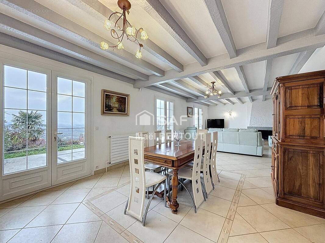 Photo 1 - Maison à SAINT-GENIX-SUR-GUIERS