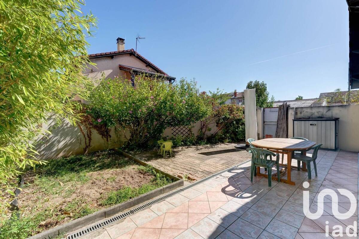 Photo 1 - Maison à PIERRE-BENITE