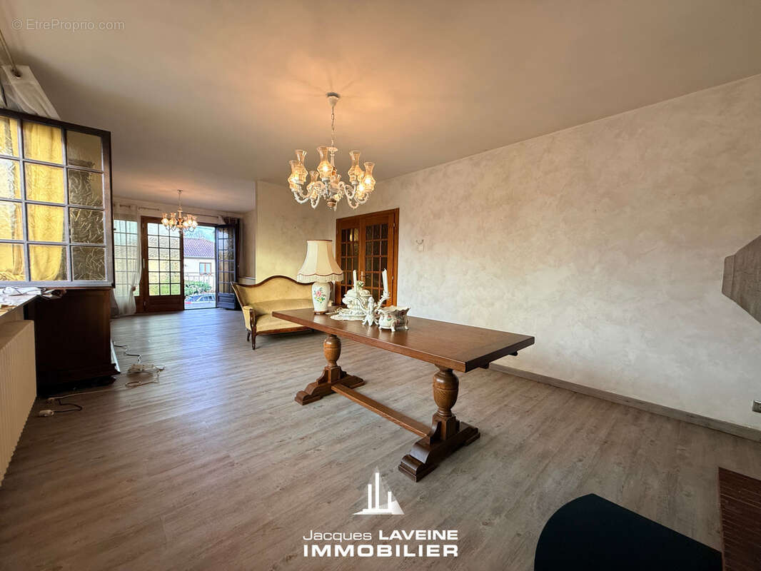 Maison à MAIZIERES-LES-METZ