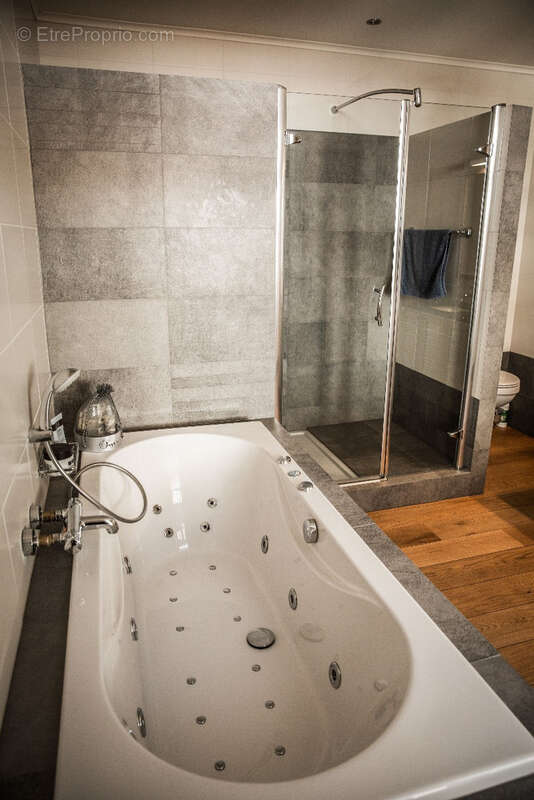 Appartement à MEYMAC