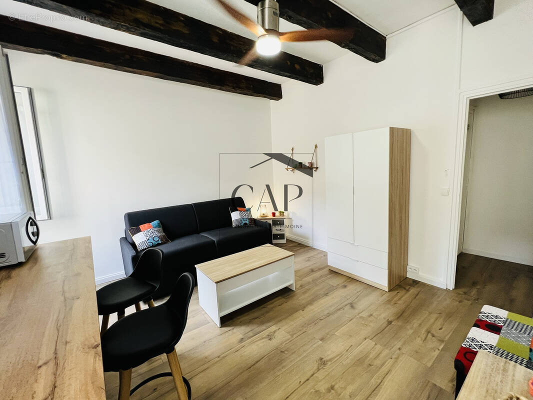 Appartement à MARSEILLE-1E