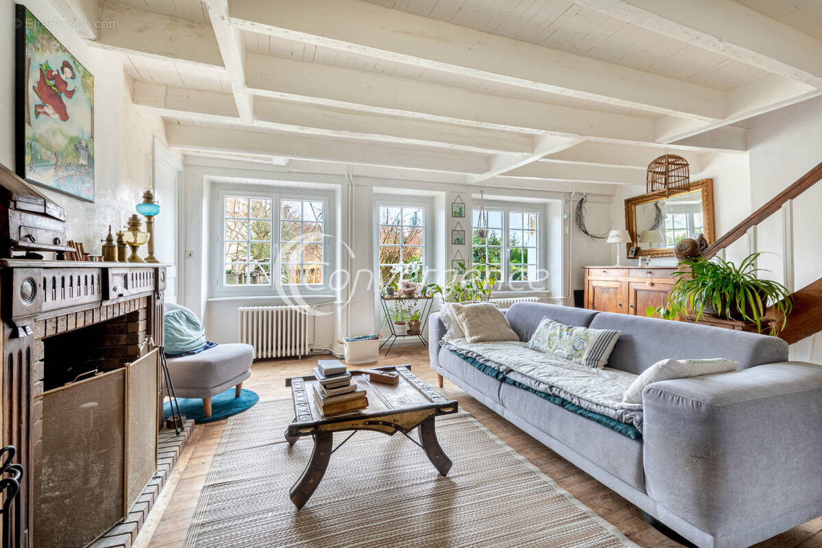 Maison à NIEUL