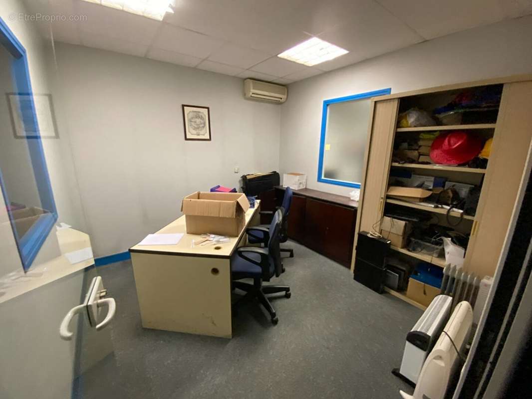 54833519i.jpg - Commerce à SERRES-CASTET