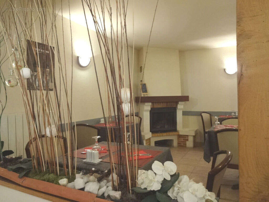 salle resto - Maison à LUZECH