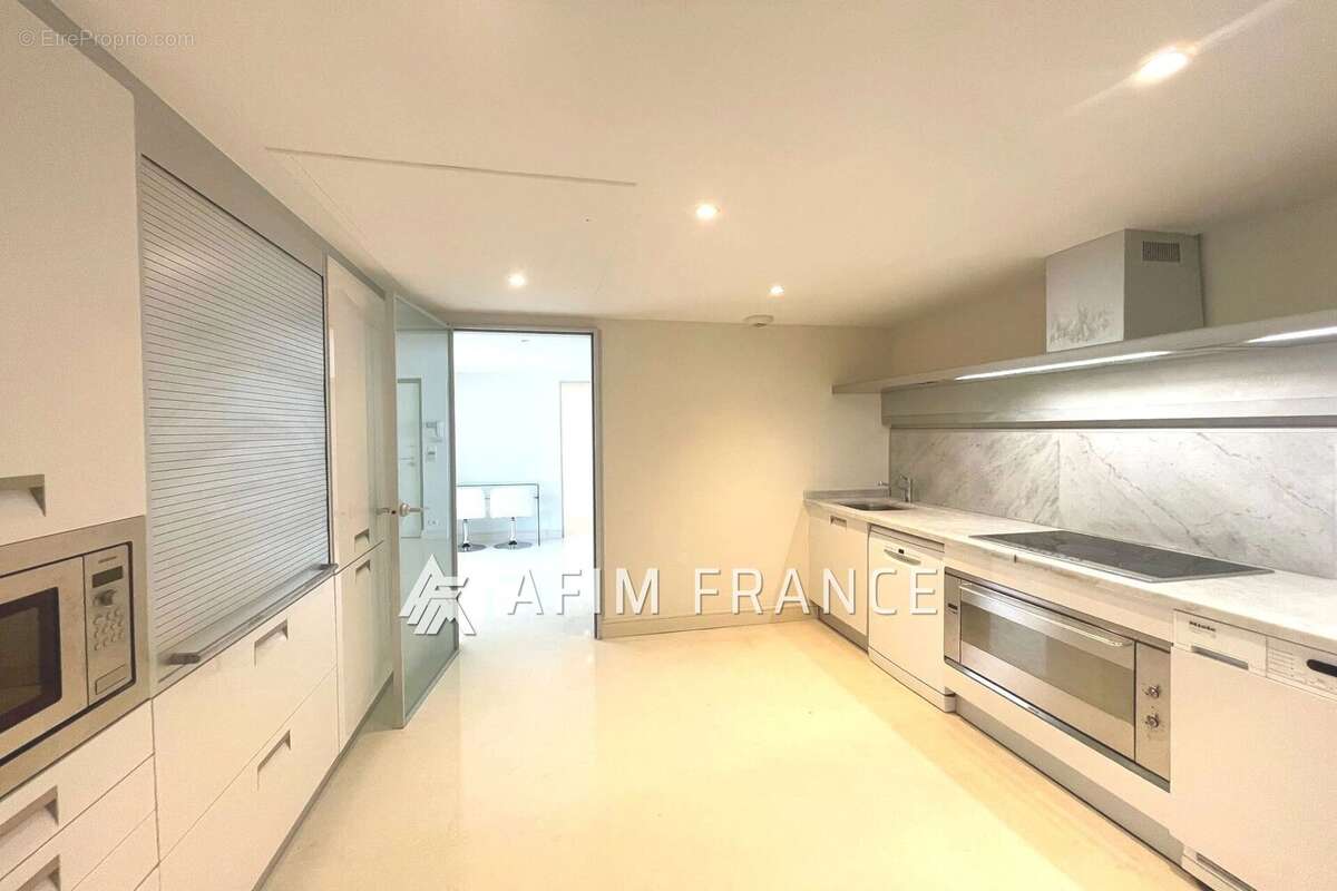 Appartement à EZE