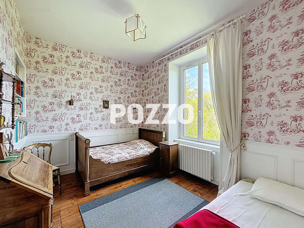 Maison à SAINT-JEAN-DES-CHAMPS