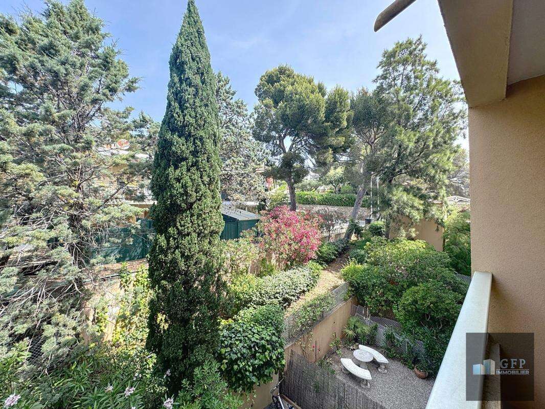 Appartement à BORMES-LES-MIMOSAS