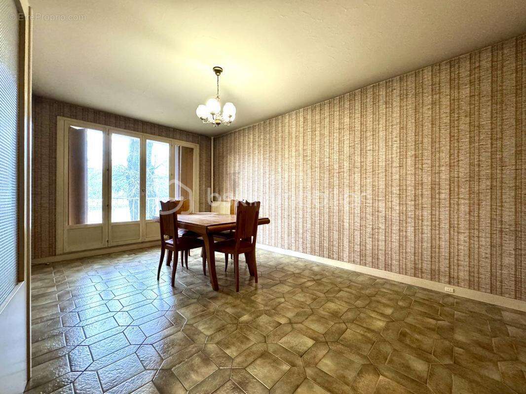 Appartement à CLICHY-SOUS-BOIS