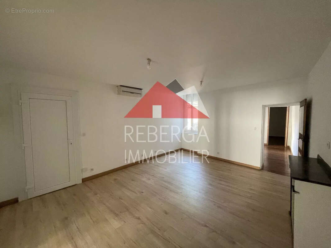 Appartement à SAINT-AMANS-SOULT