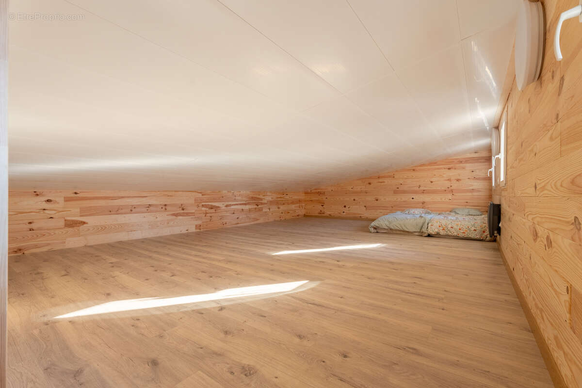 Maison à LE CASTELLET