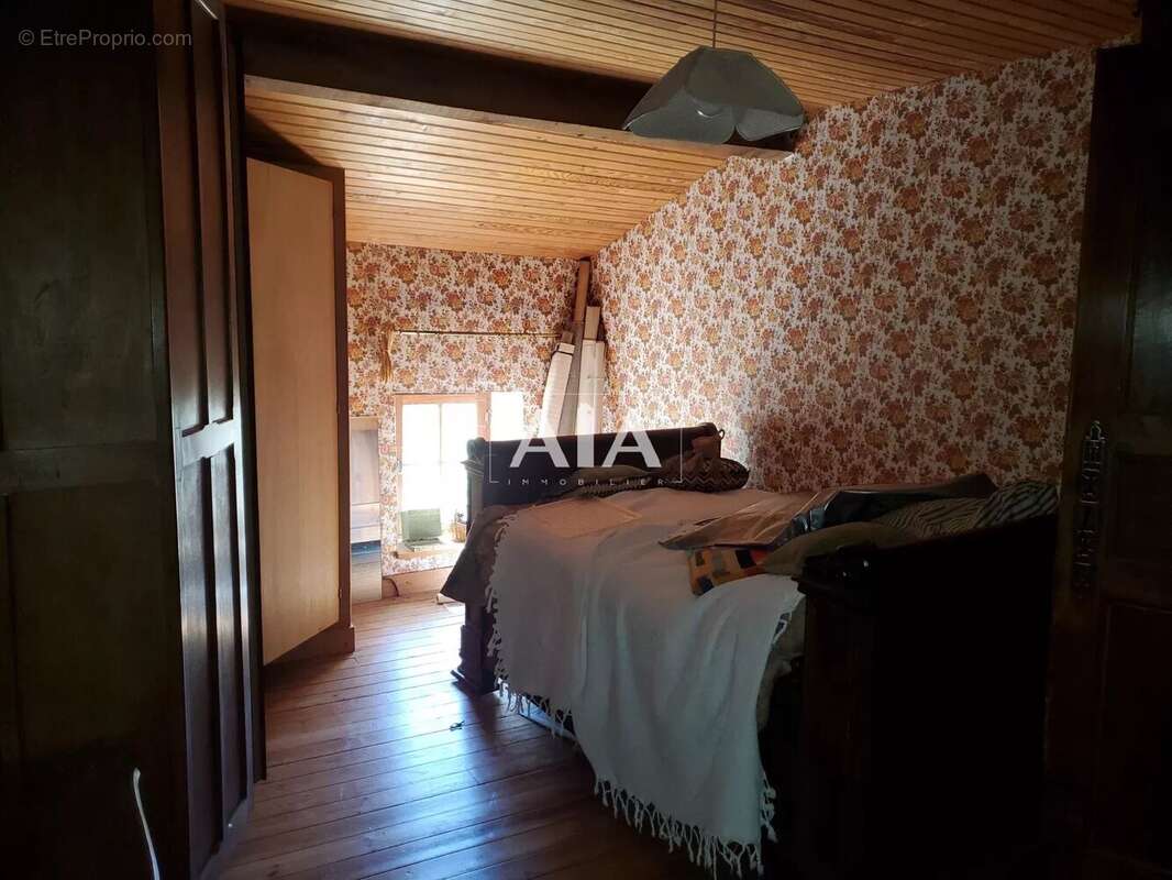 Maison à THEIL-RABIER