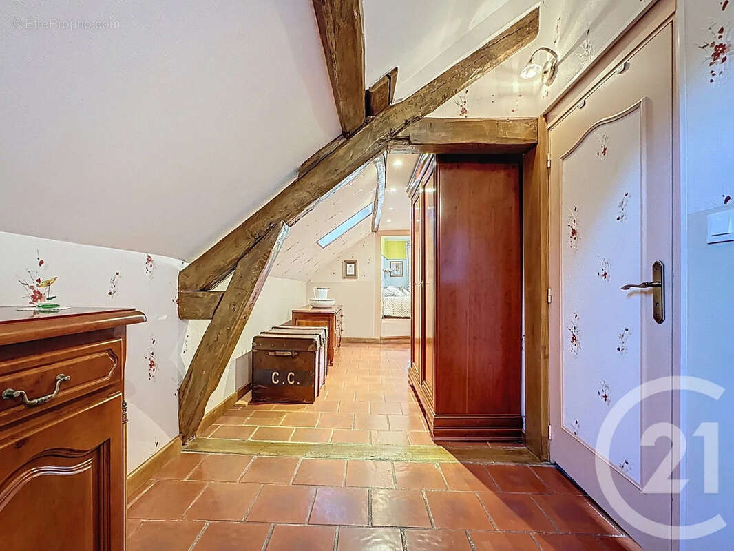 Maison à GRANDPUITS-BAILLY-CARROIS