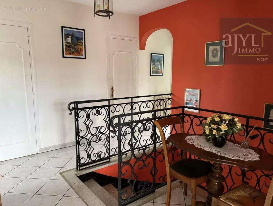 Maison à HAUTERIVE