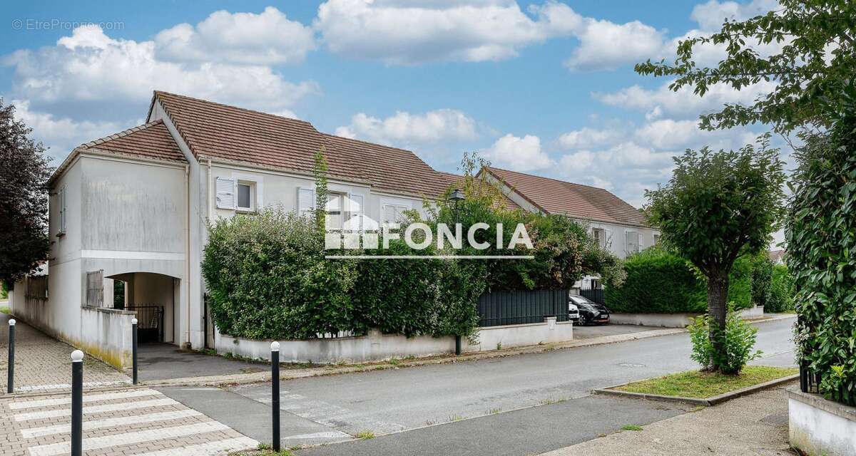 Maison à BALLANCOURT-SUR-ESSONNE