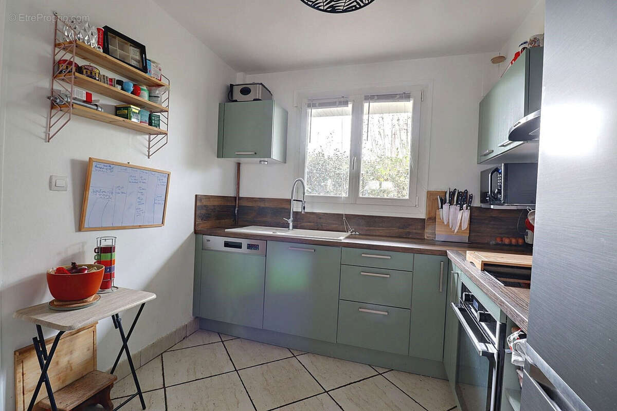 Maison à LE MESNIL-SAINT-DENIS