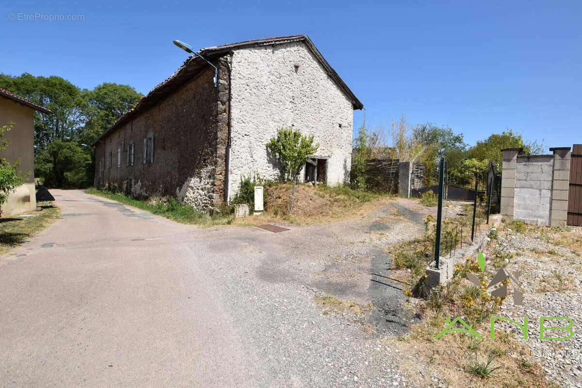 Maison 3 pièces 55 m² à vendre à Busserolles (24360) - photo 3