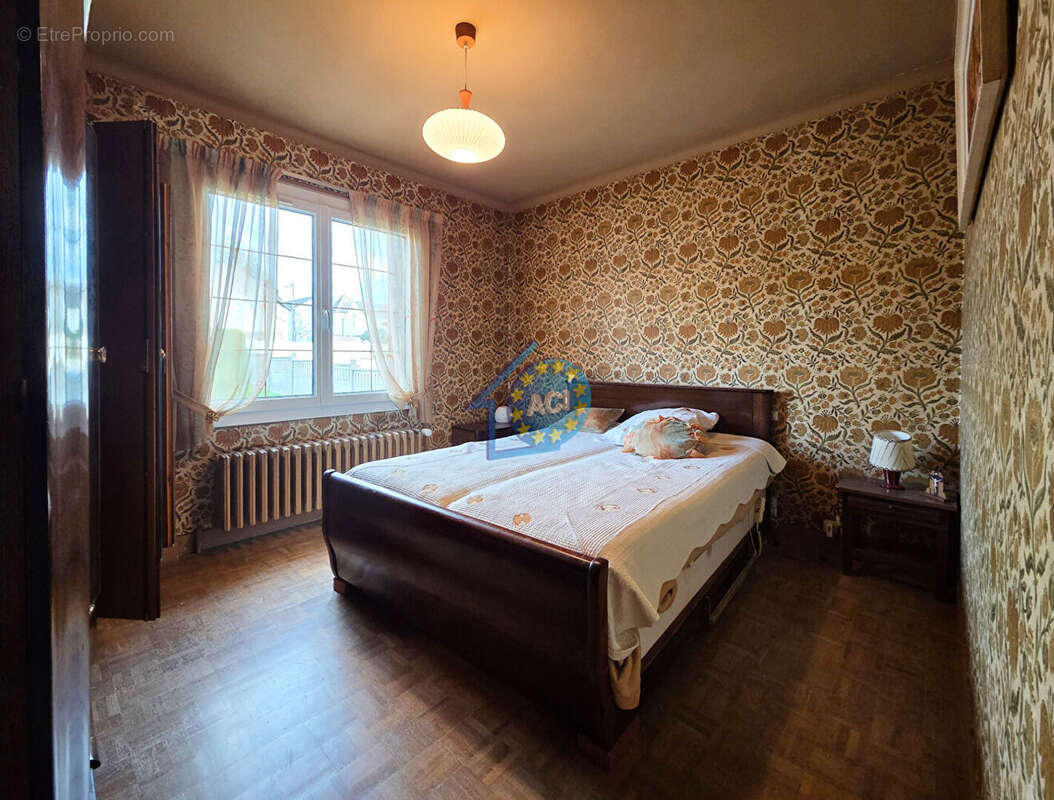 Maison à BREUIL-BOIS-ROBERT