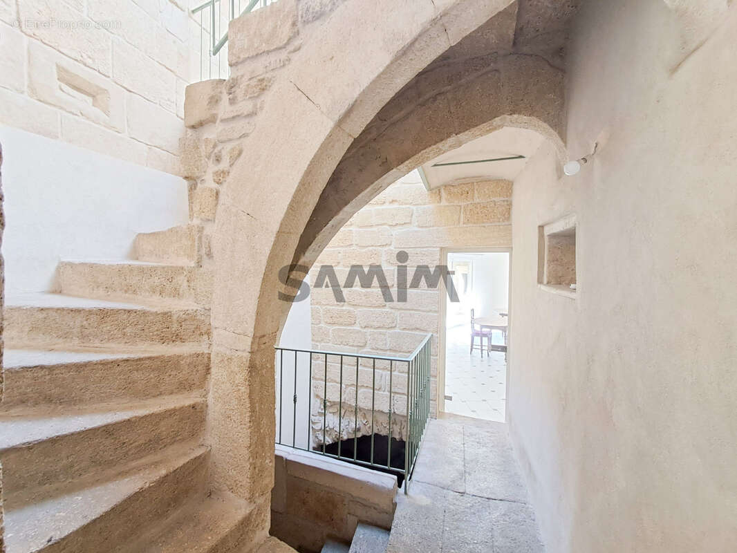 Maison à AIGUES-VIVES