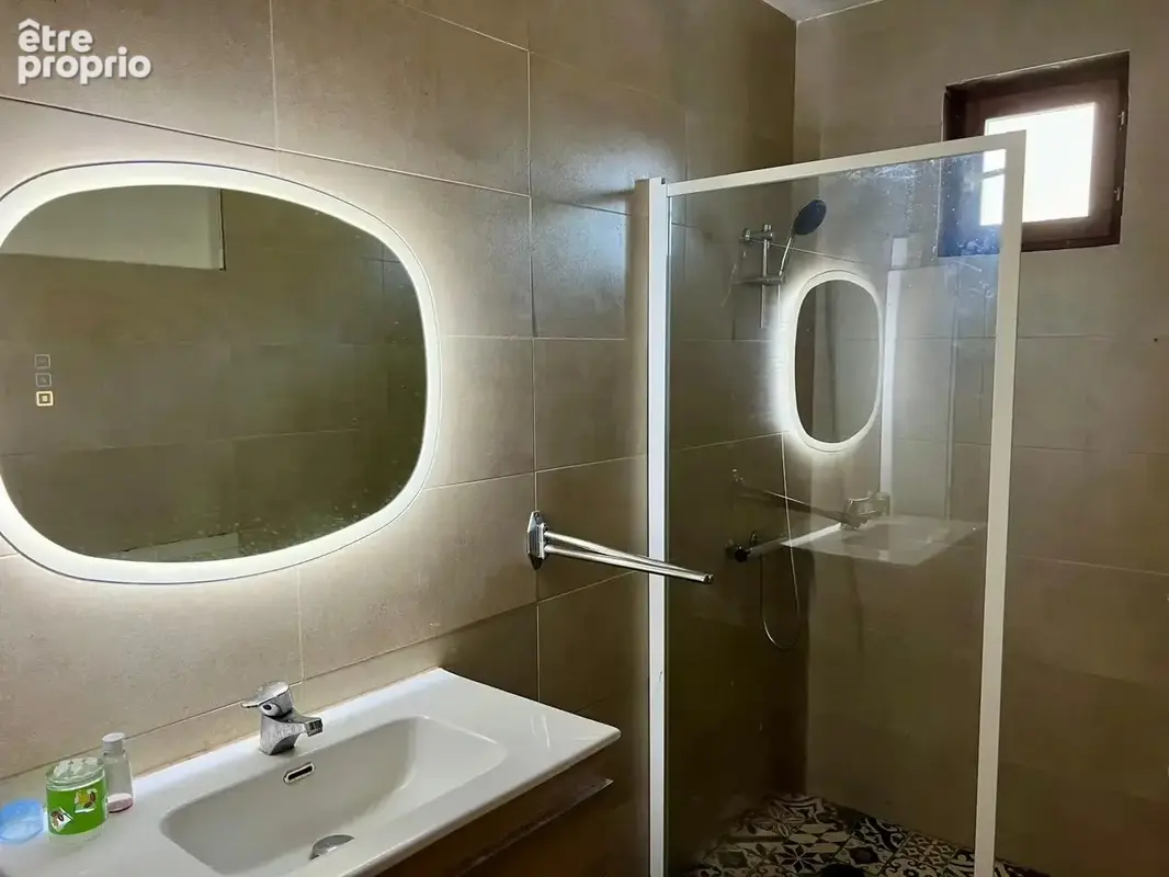 Maison mitoyenne sur 2 niveaux plus combles - photo 12