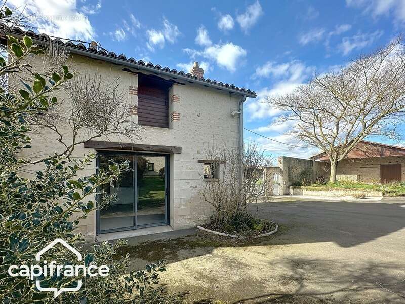 Propriété 12 pièces proche de THOUARS (79) un lieu d’exception - photo 24