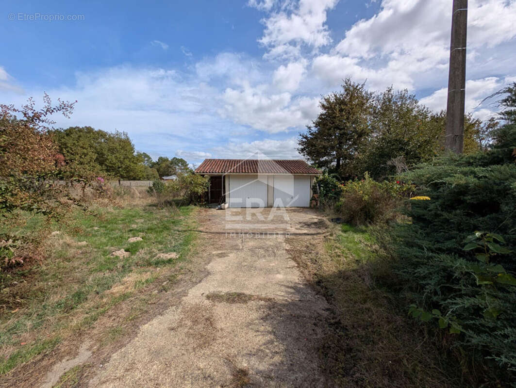 Maison à MONTPON-MENESTEROL