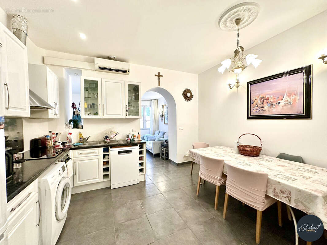 Appartement à BEAUSOLEIL