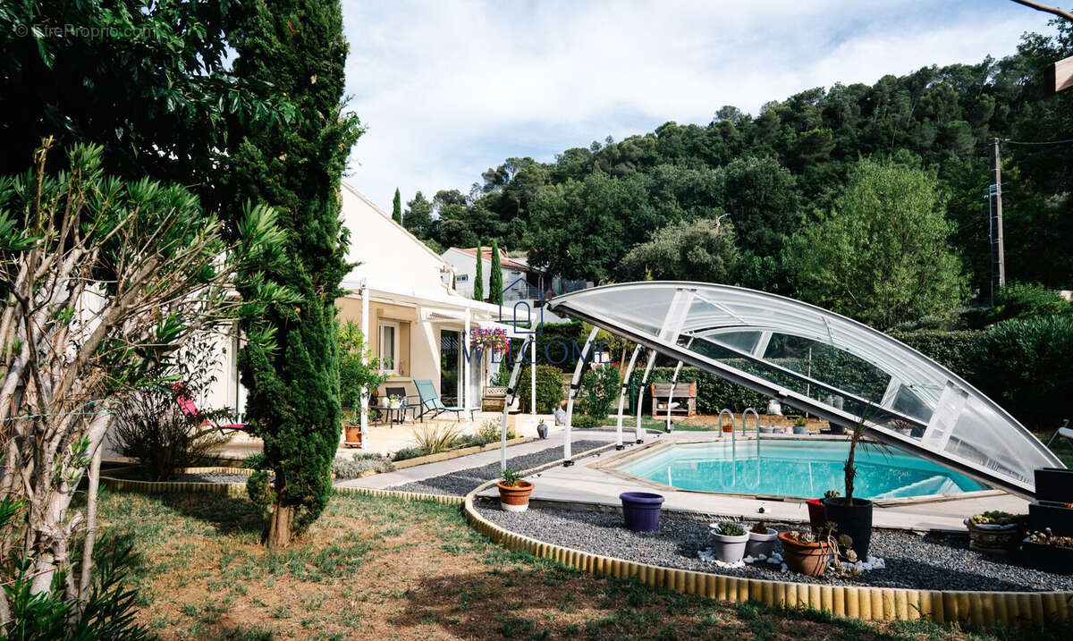 Maison à BAGNOLS-SUR-CEZE