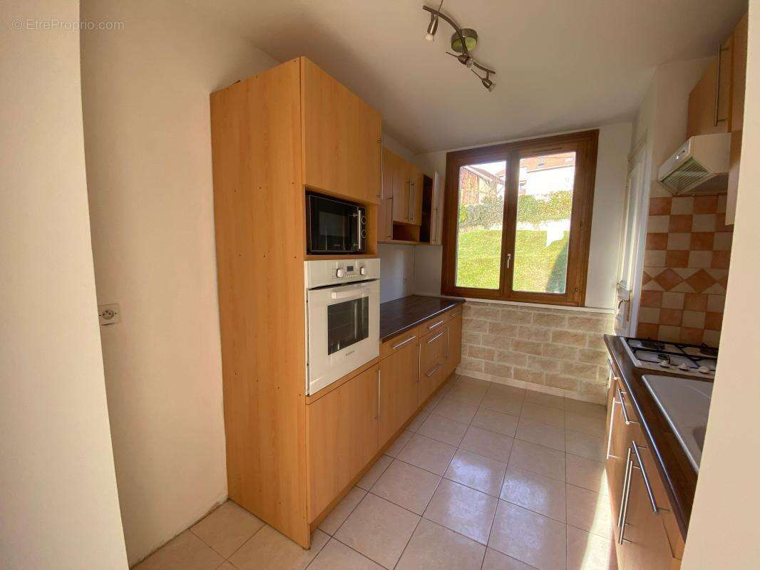 Appartement à RIVES