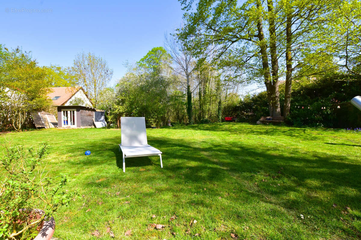 Maison à LEVIS-SAINT-NOM