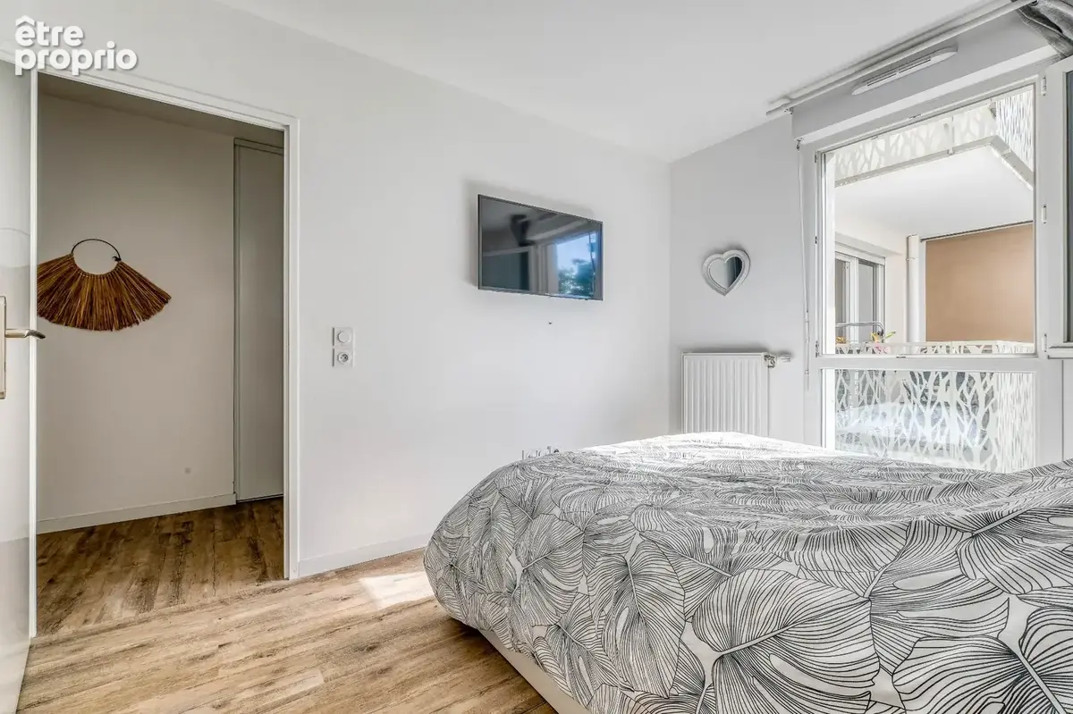 Christophe Michaudelle Capifrance, vous propose à MEAUX, appartement récent (2020) 2 pièces 50 m² avec son balcon et sa place de - photo 8