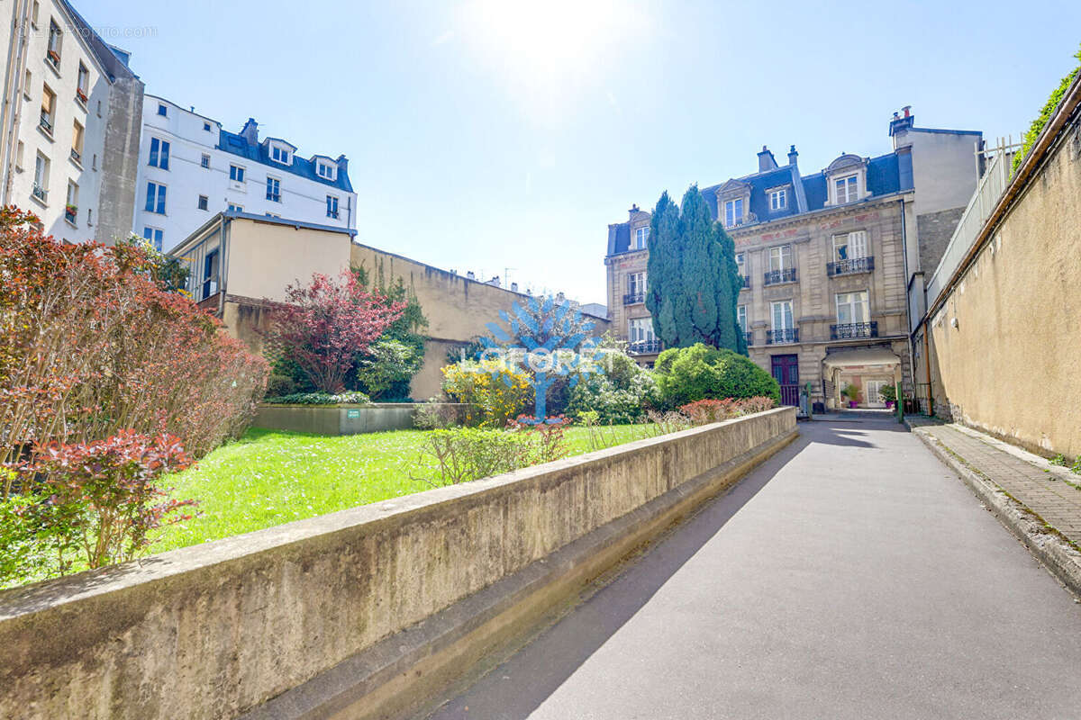 Appartement à PARIS-20E
