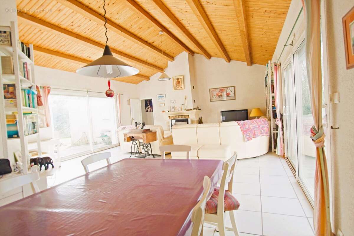 Maison à SAINTE-FOY
