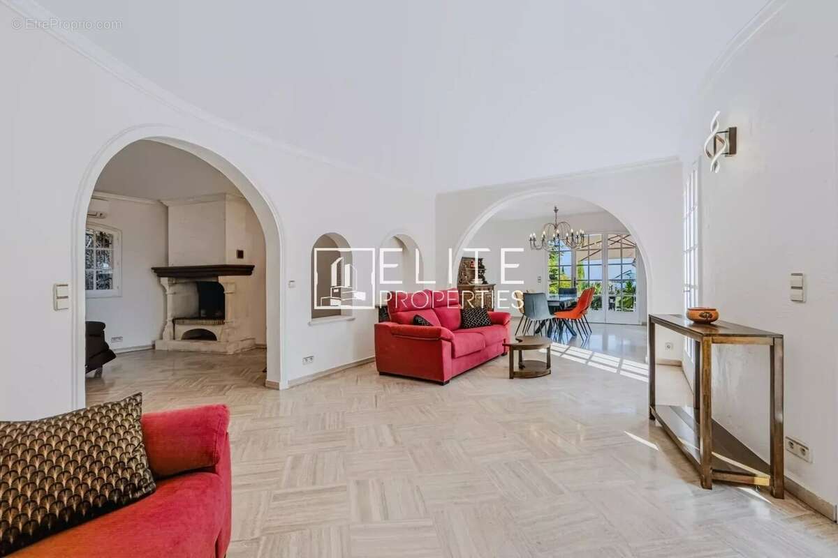 Maison de charme avec vue mer panoramique. piscine et dépendance - photo 11