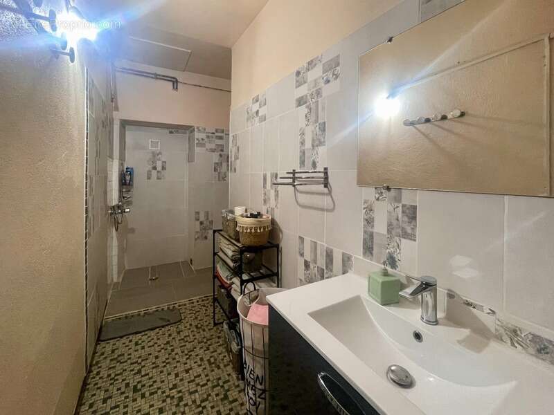 Maison à MORNAY-SUR-ALLIER