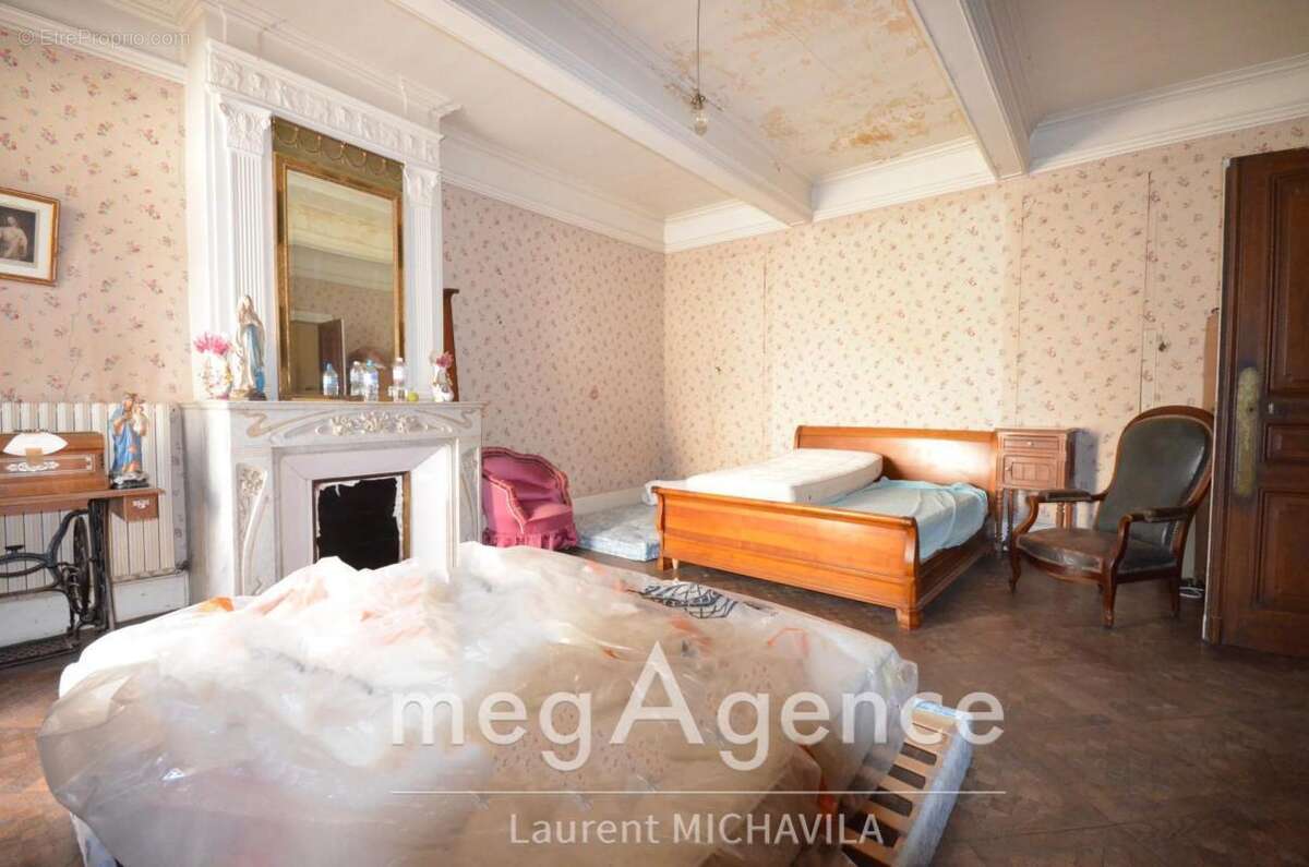 Maison à VILLENEUVE-LES-BEZIERS