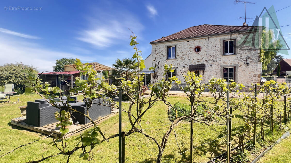 Maison à DONNEMARIE-DONTILLY