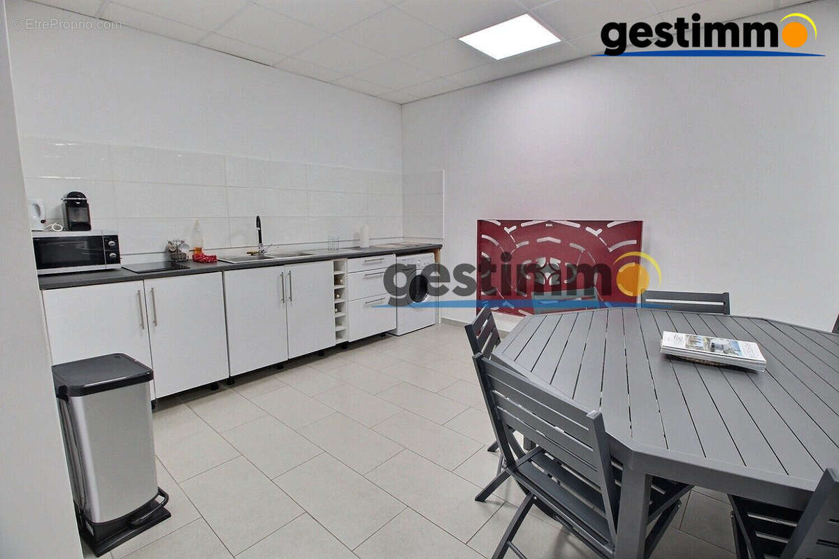 Commerce 334 m² à Matoury  - photo 7
