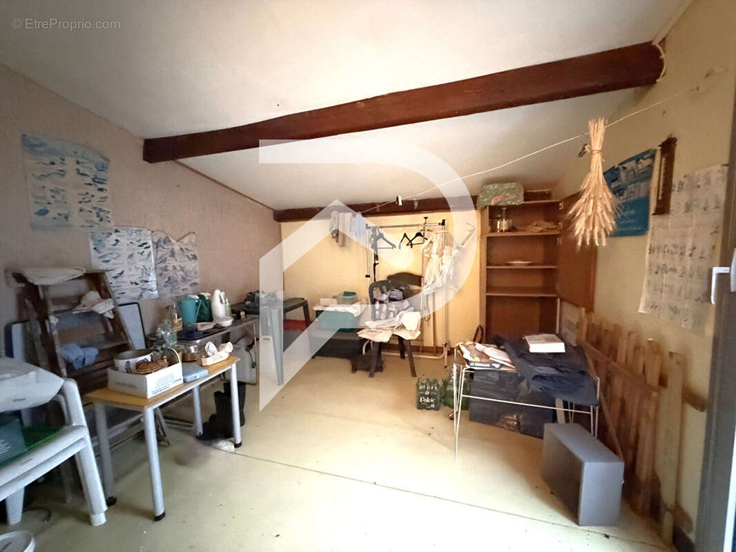 Maison à HOUDAN