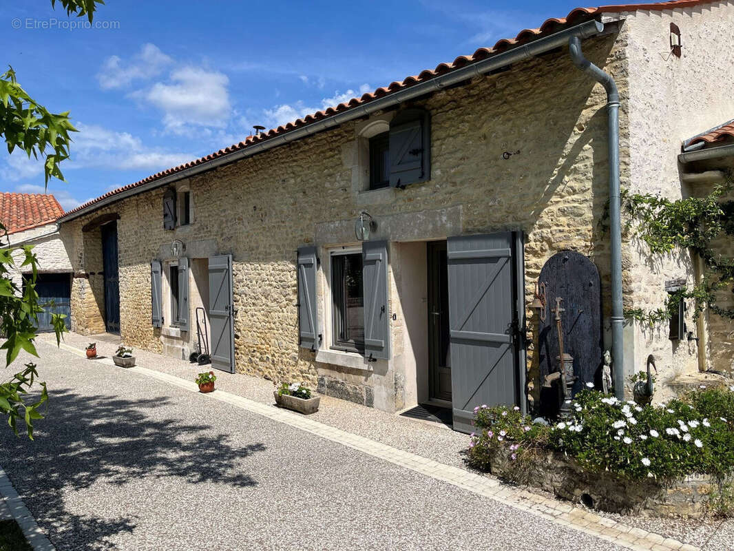 Photo 2 - Maison à FONTAINES