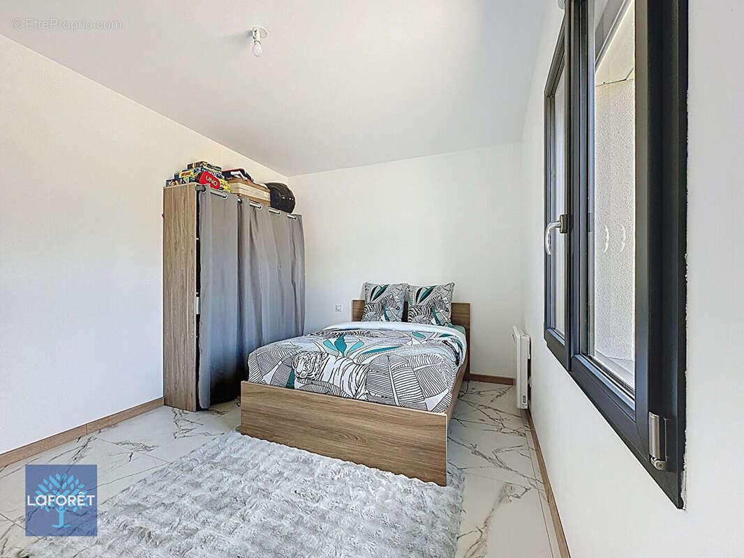 Maison à LA CHAPELLE-JANSON