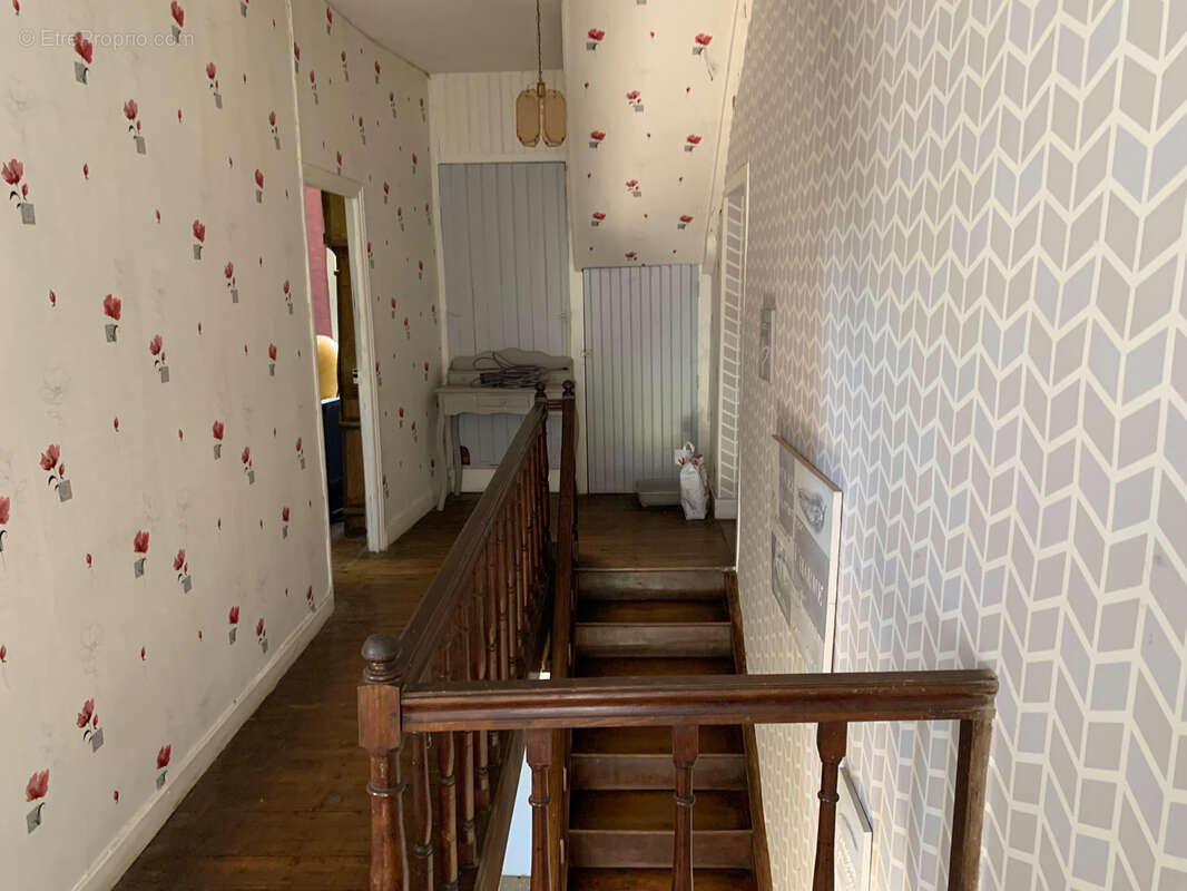 Maison à LA CROISILLE-SUR-BRIANCE