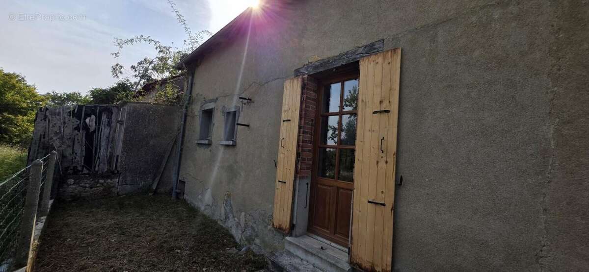 Maison à SAINT-CIVRAN