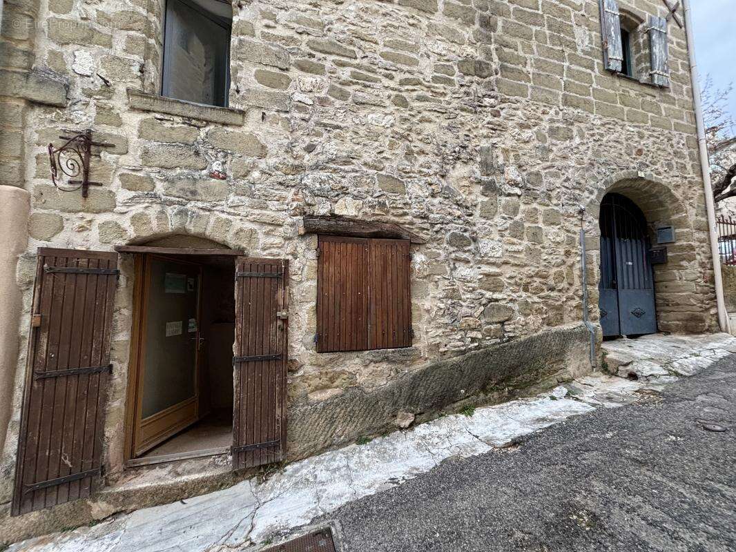 Locaux/Biens immobiliers - photo 2