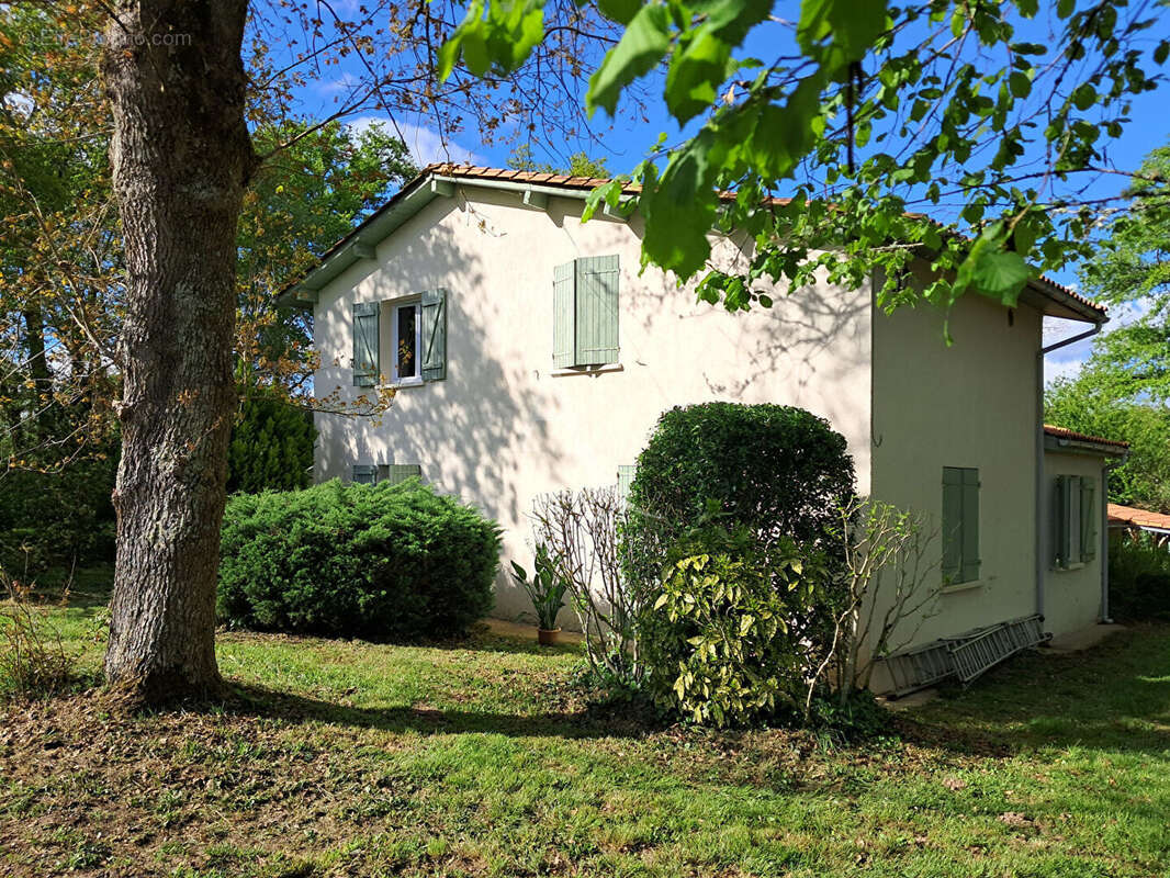 Maison à SAINT-GEIN