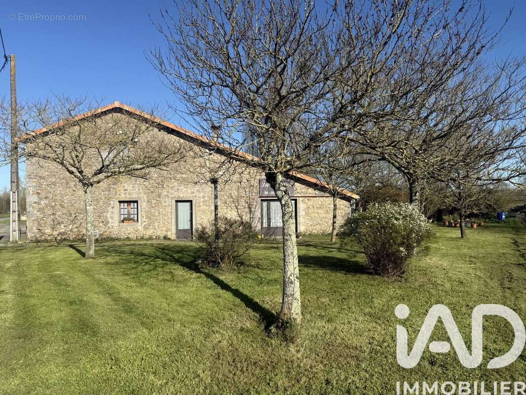 Photo 2 - Maison à GOURGE