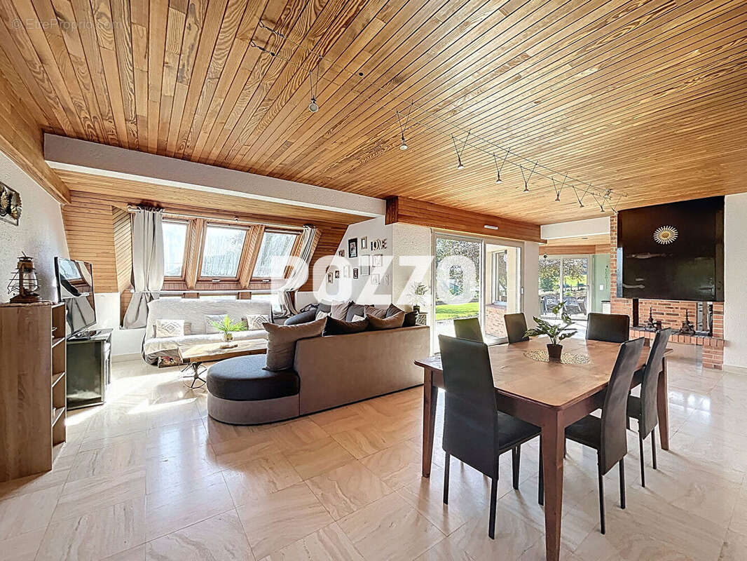 Maison à JUVIGNY-LE-TERTRE